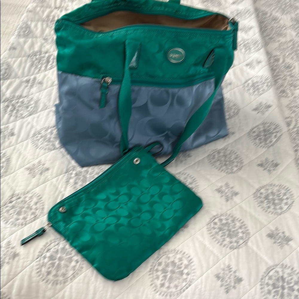 Coach Green and Blue Tote Bag with Dual Handles and Zipper Closure - Picture 8 of 9